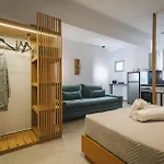 Capital Skopelos Aparthotel 3*