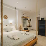 Capital Skopelos 3*