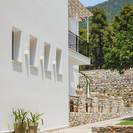 Capital Skopelos Apartmanhotel