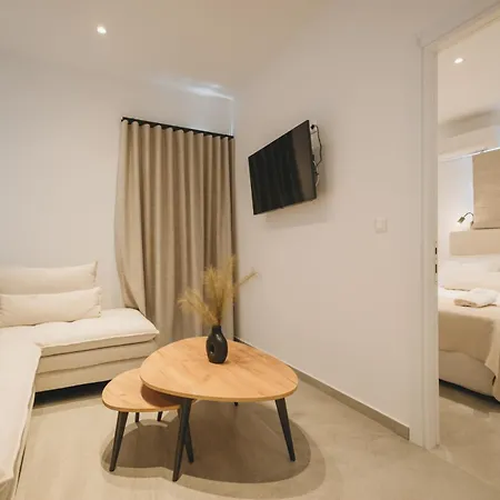 Capital Skopelos Apartmanhotel 3*