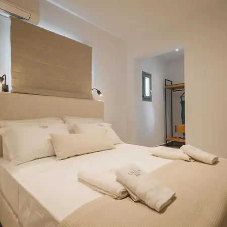 Capital Skopelos شقة فندقية 3*